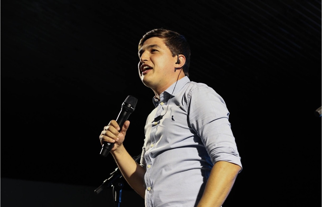 Pastor Victor
